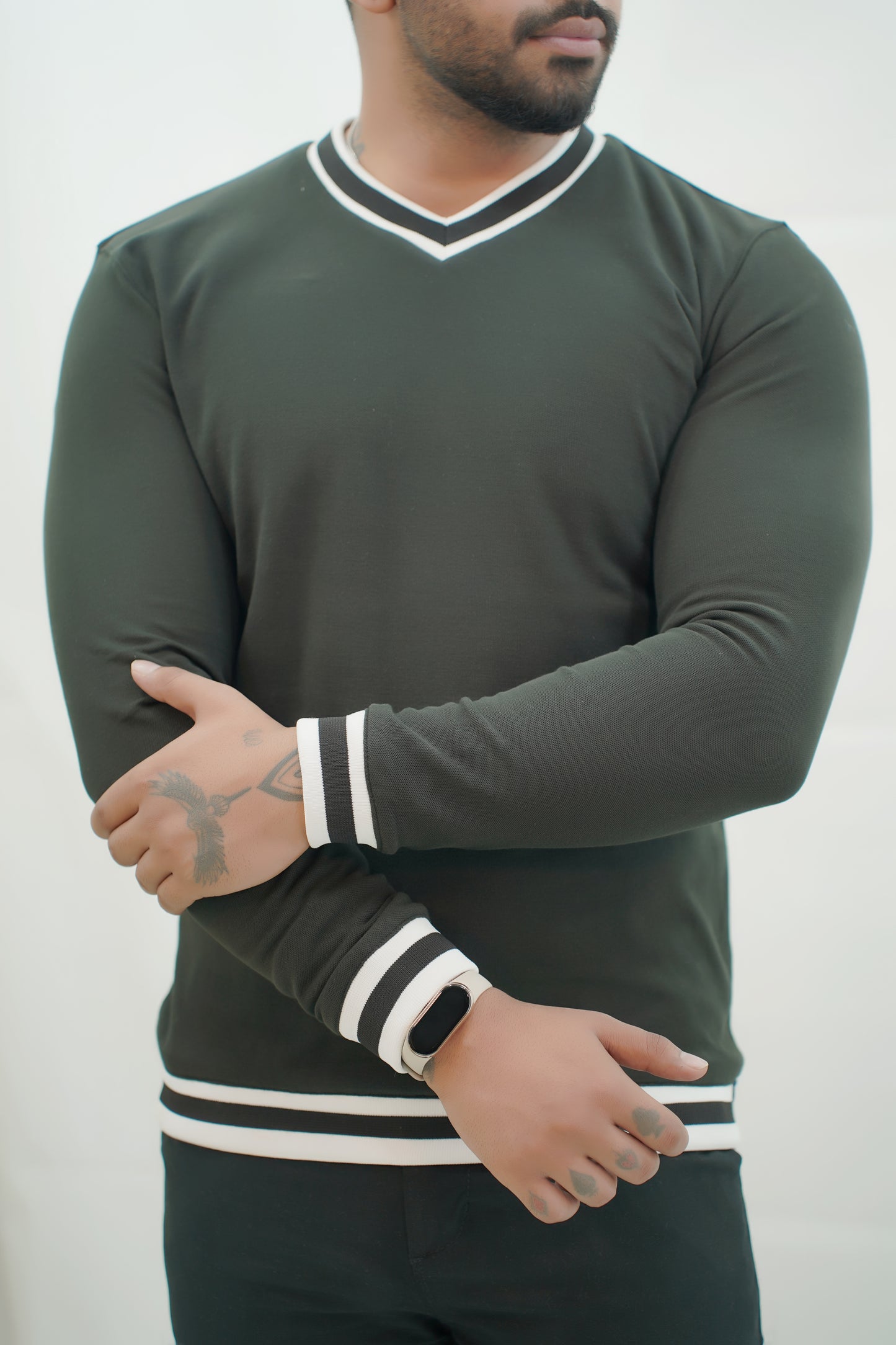 REVESIBLE V NECK SWEATER