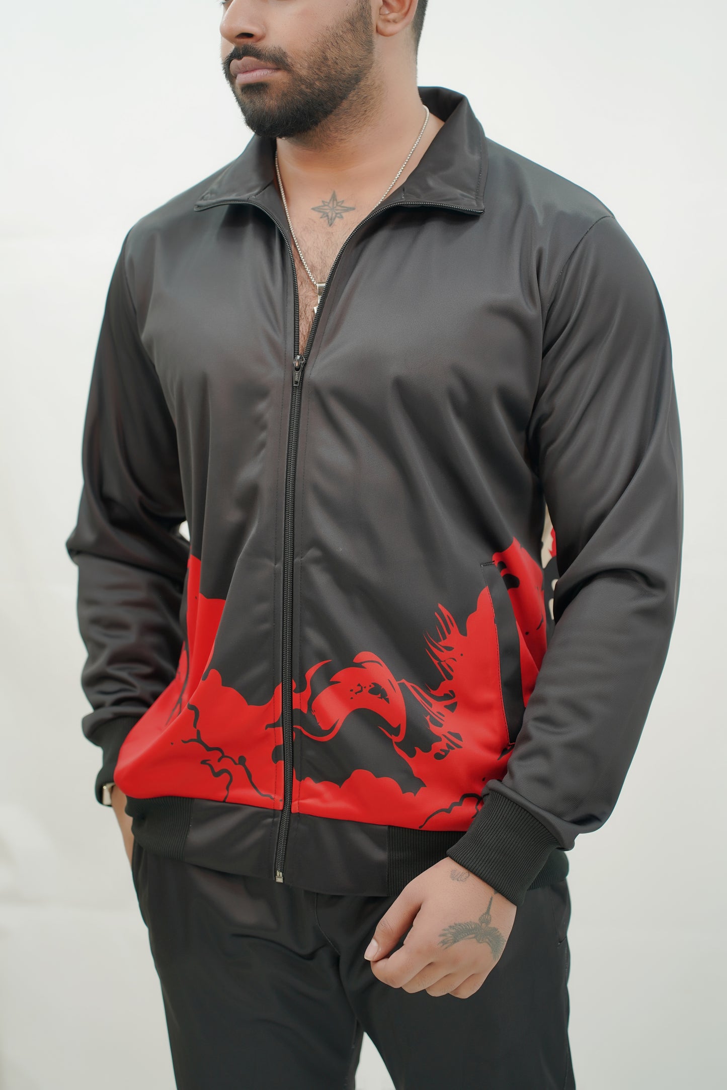 MEN Full Sleeves Tracksuit with Abstract Hem