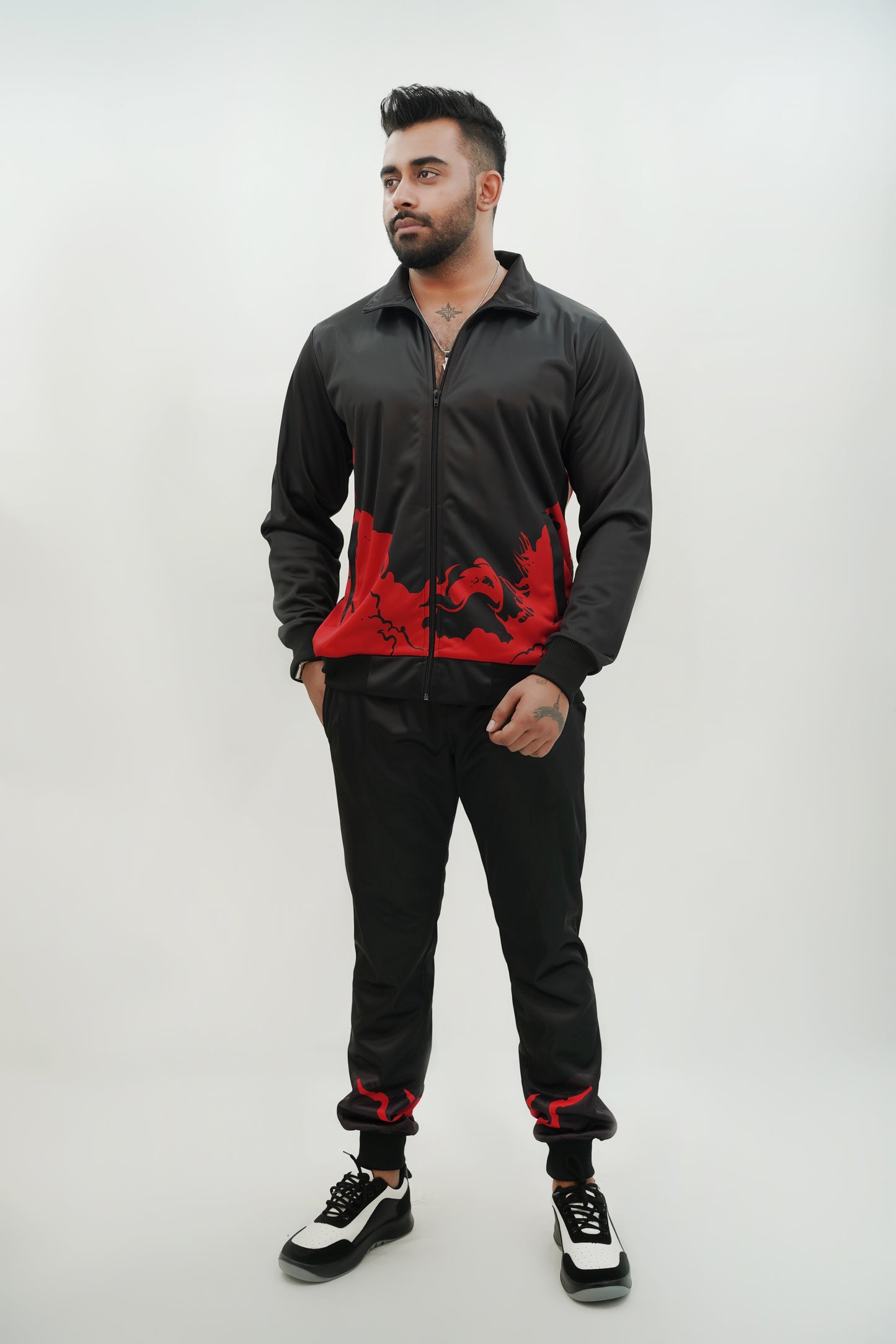 MEN Full Sleeves Tracksuit with Abstract Hem