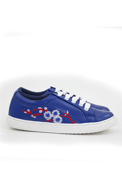 Side Embroidery Sneakers